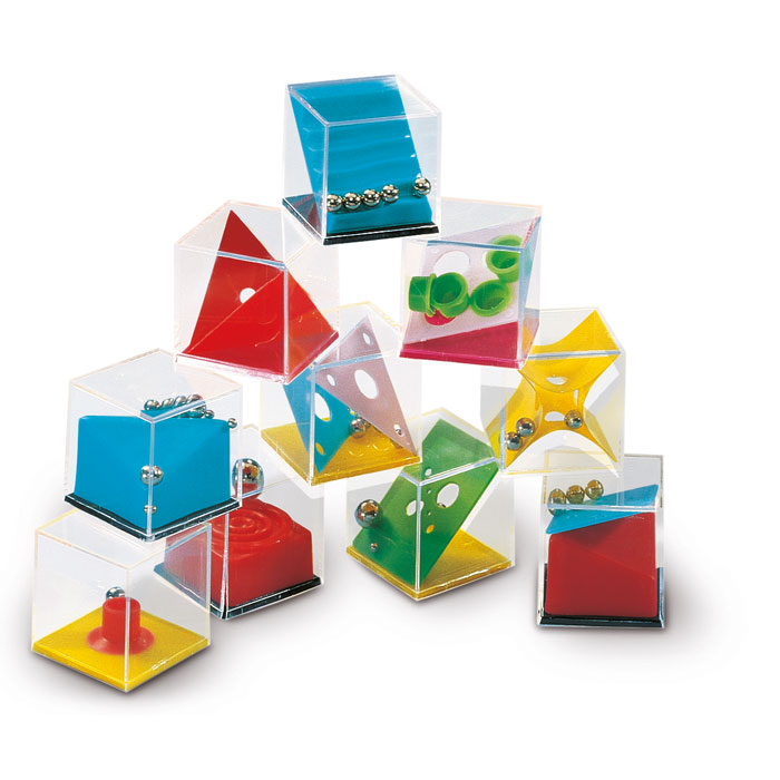 Puzzle 24 pezzi presentato in scatola di cartone — gadget promozionale personalizzabile con il tuo logo