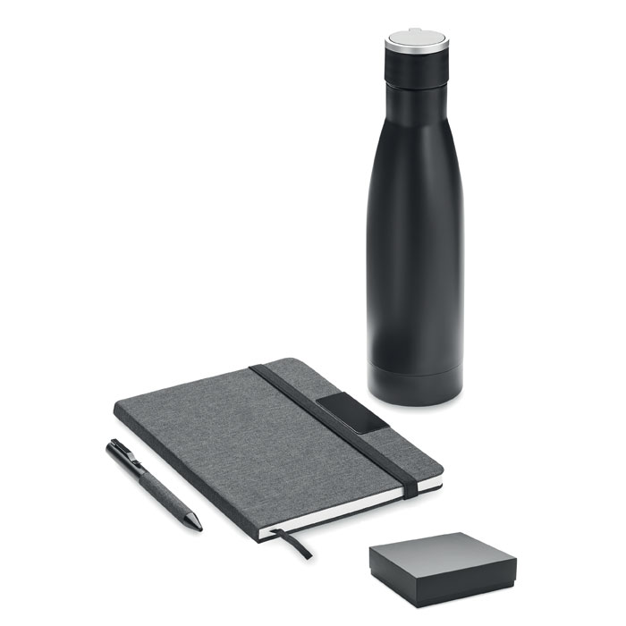 Set regalo da 3 pezzi: notebook A5 con copertina rigida in RPET — gadget promozionale personalizzabile con il tuo logo