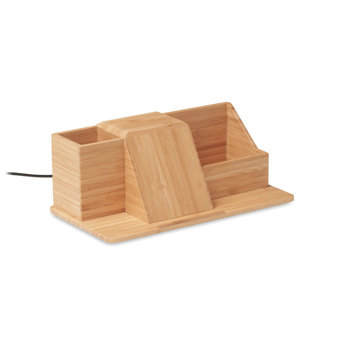 Organizzatore da scrivania in bamboo e portapenne, con supporto per telefono a ricarica wireless 10W — gadget promozionale personalizzabile con il tuo logo