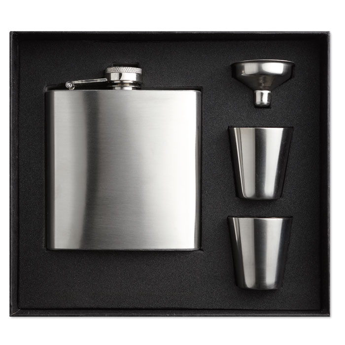 Set composto da: fiaschetta da 175 ml, due bicchierini, imbuto — gadget promozionale personalizzabile con il tuo logo