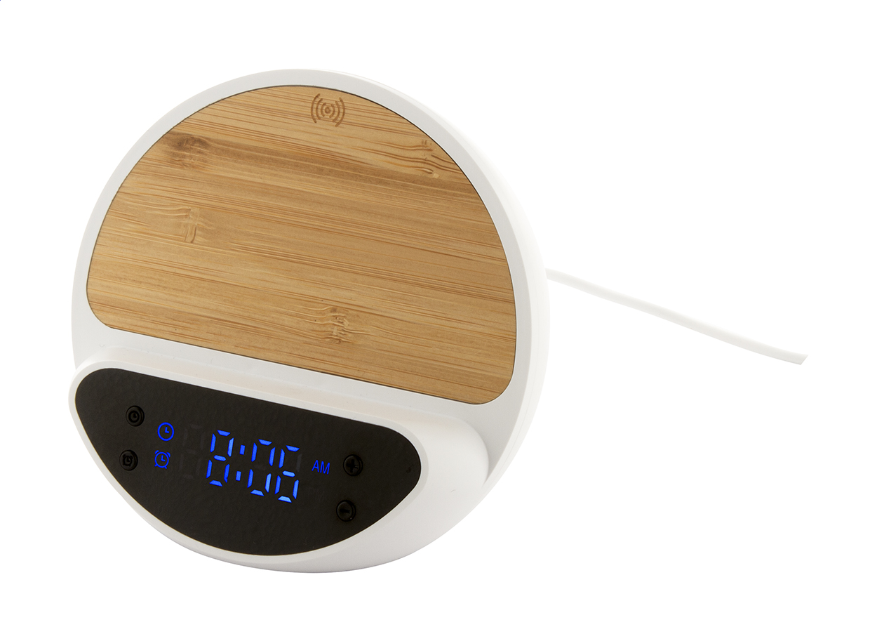 Sveglia digitale in ABS riciclato e corpo in bambù, con supporto per telefono cellulare e caricatore rapido wireless integrato (15W) — gadget promozionale personalizzabile con il tuo logo