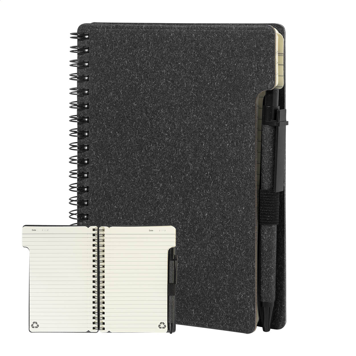Quaderno a spirale in formato A6 con 80 fogli a righe in carta riciclata, penna a sfera in PP riciclato e refill blu — gadget promozionale personalizzabile con il tuo logo