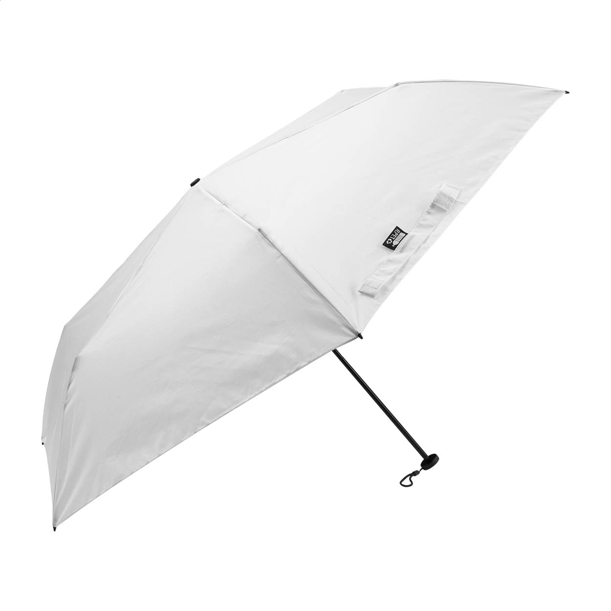 Mini-ombrello manuale in pongee RPET 190T, antivento a 3 elementi ultraleggero (130 g), con 6 pannelli, struttura in metallo, stecche in fibra di vetro, manico compatto con cinturino, custodia in colore coordinato ed etichetta RPET — gadget promozionale personalizzabile con il tuo logo