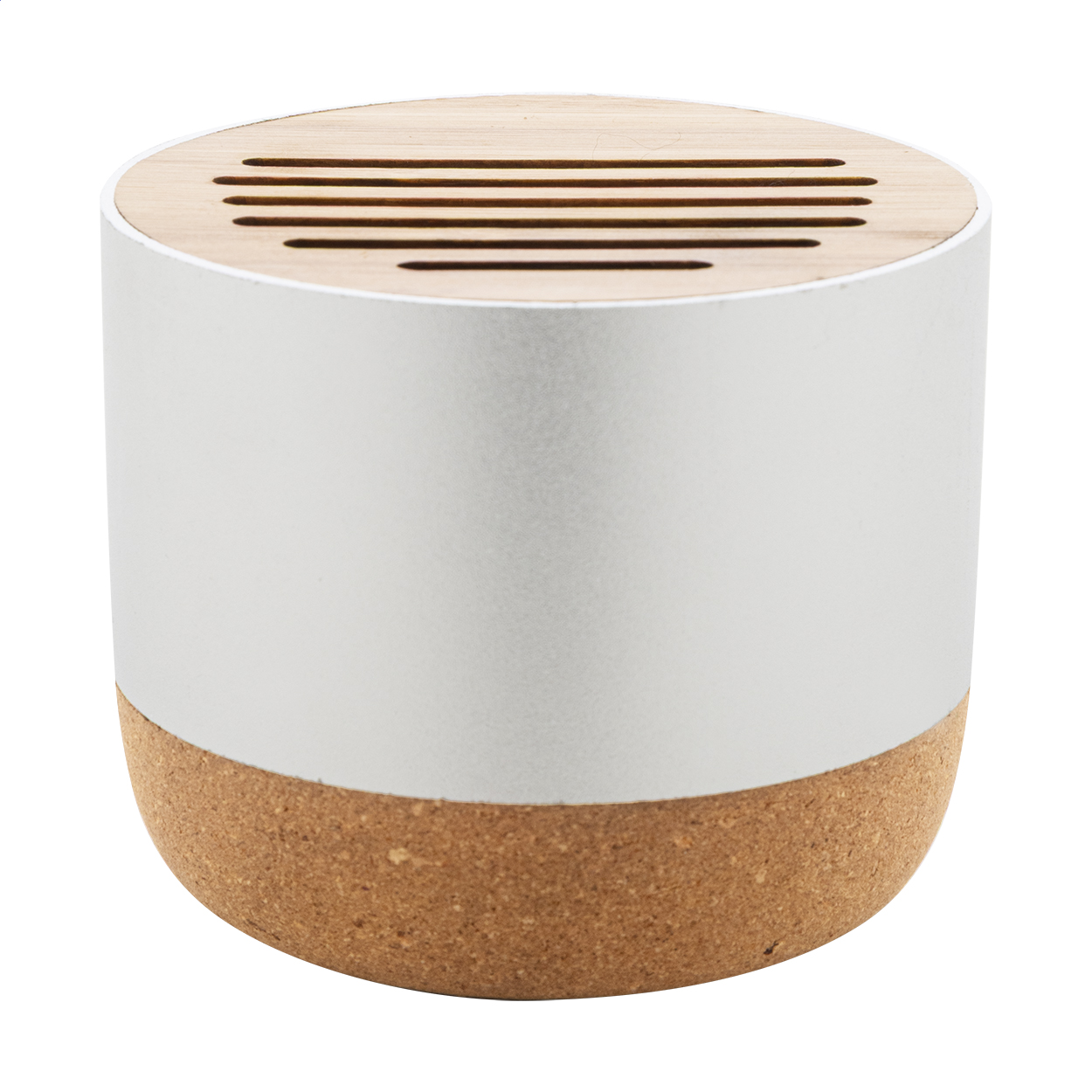 Cassa wireless in alluminio riciclato con copertura in bambù, base in sughero naturale e batteria ricaricabile (400 mAh) — gadget promozionale personalizzabile con il tuo logo